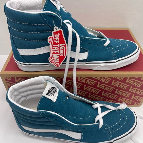 Vans Men’s Sk8-Hi
Blue Coral/True White Sneakers
VN0A32QG9EM High-Top - Picture 7 of 16